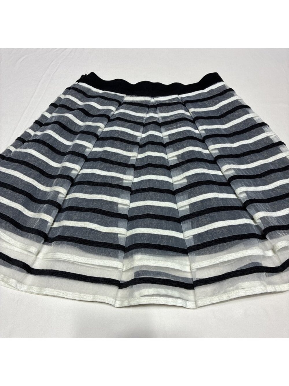 Women's Midi Skirt Eva Franco Striped Tulle Size 0 Pleated Anthropologie Black W